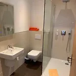 Pensionett ゲストハウス ベルンブルク