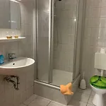 Pensionett ゲストハウス 3*