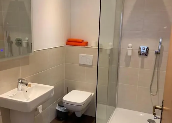 Pensionett ゲストハウス ベルンブルク